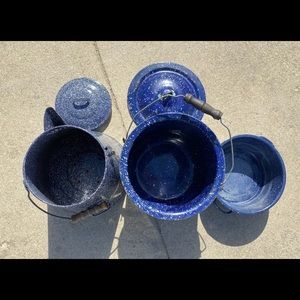 Blue enamelware set